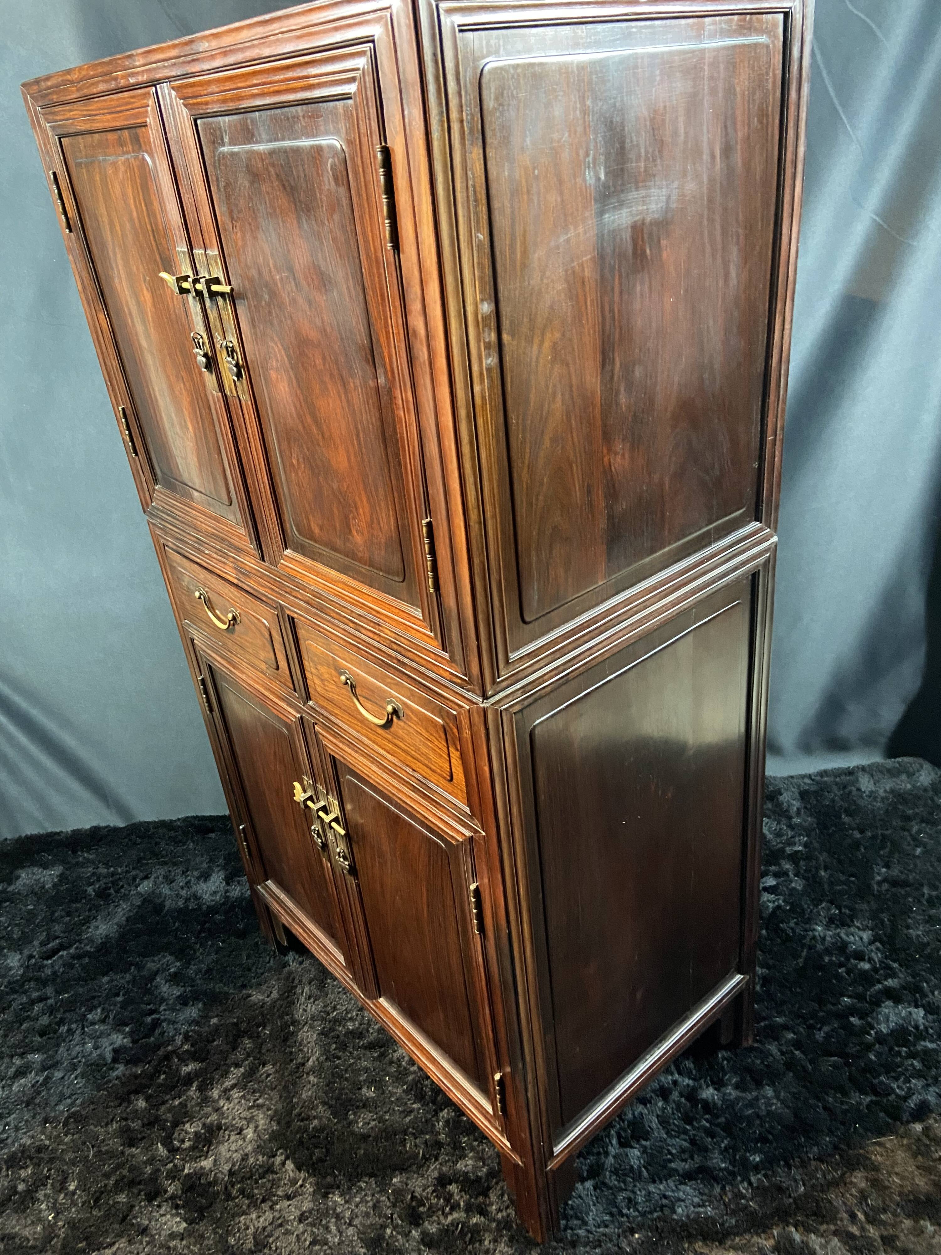 Cabinet de mariage en hongmu massif, Chine 1930