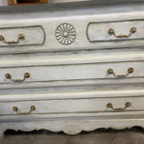 Vintage commode style