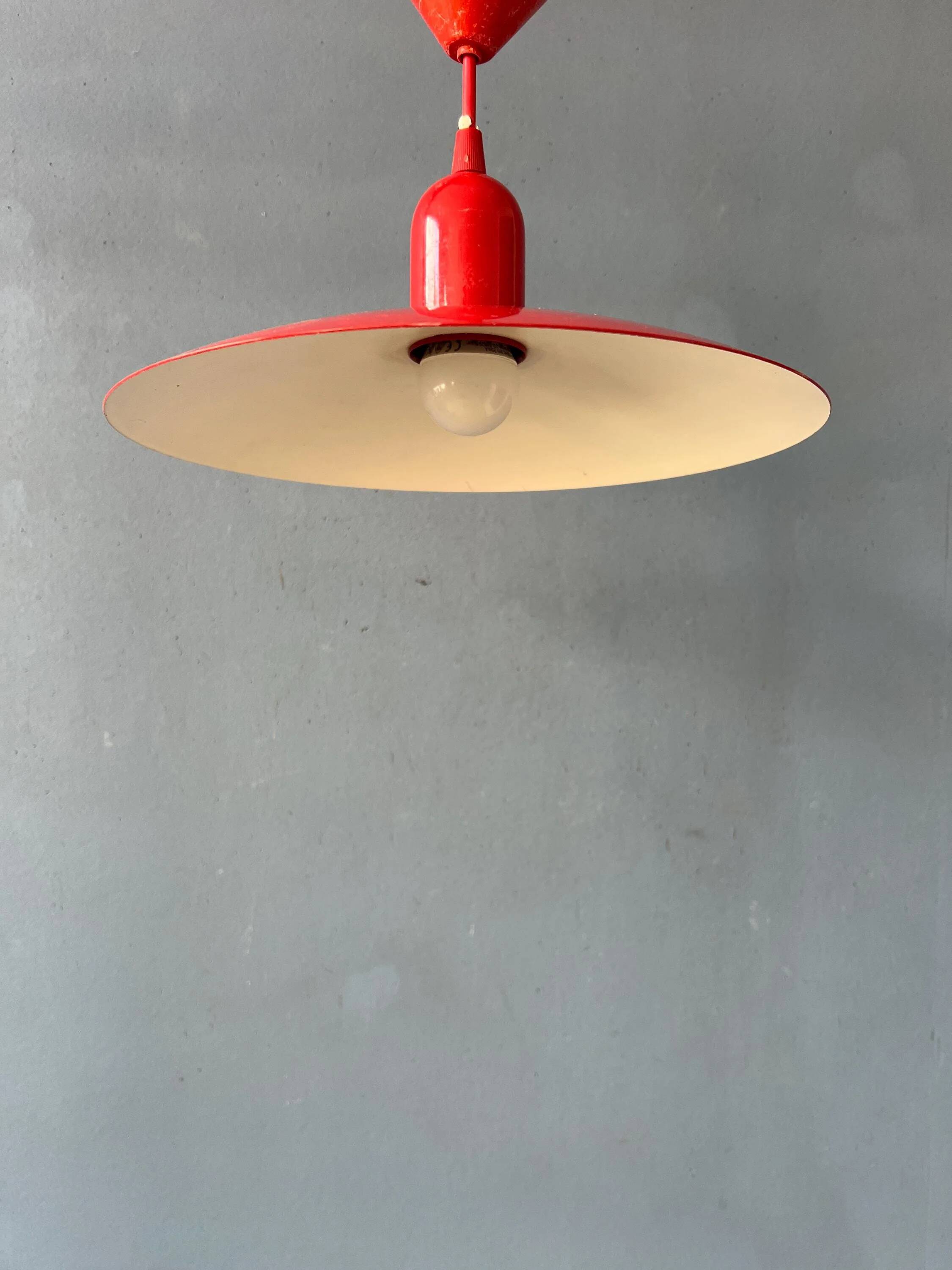 Small vintage Space Age suspension in red metal.