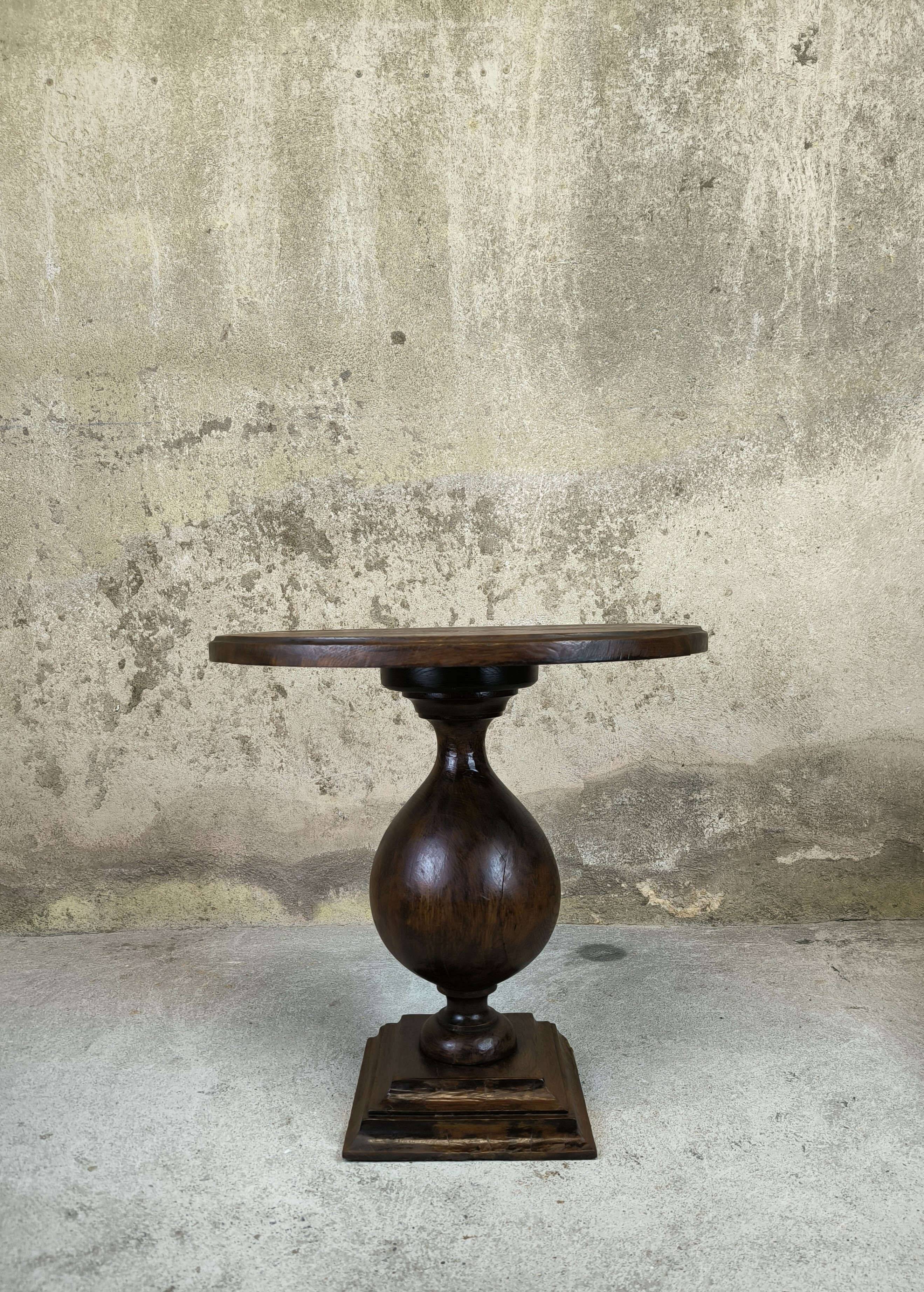 Vintage side table in solid wood