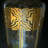 Carafe à alcool, flacon cristal Baccarat Saint-Louis, arabesques facettes or fin