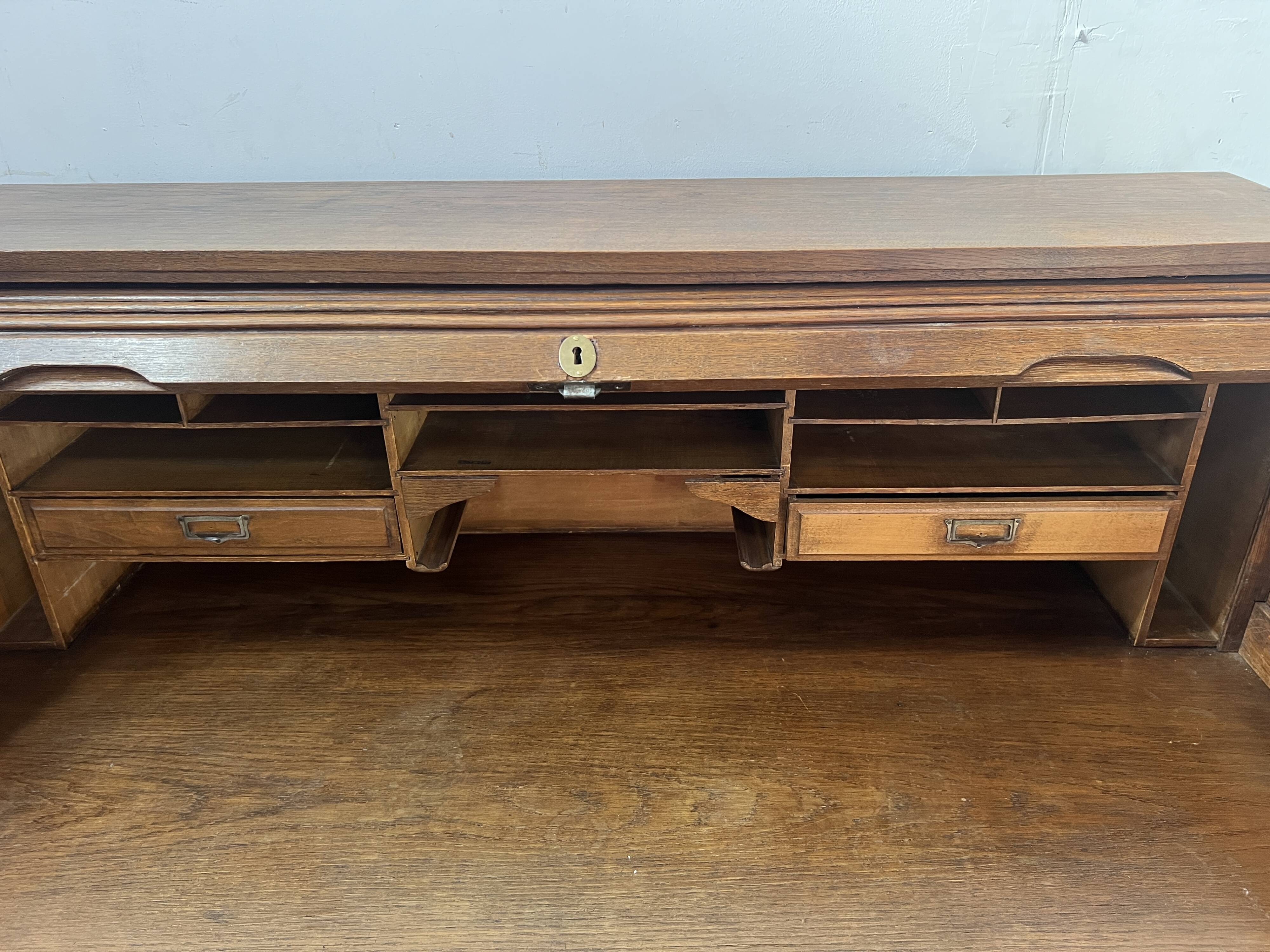 American desk in solid oak, 20th century