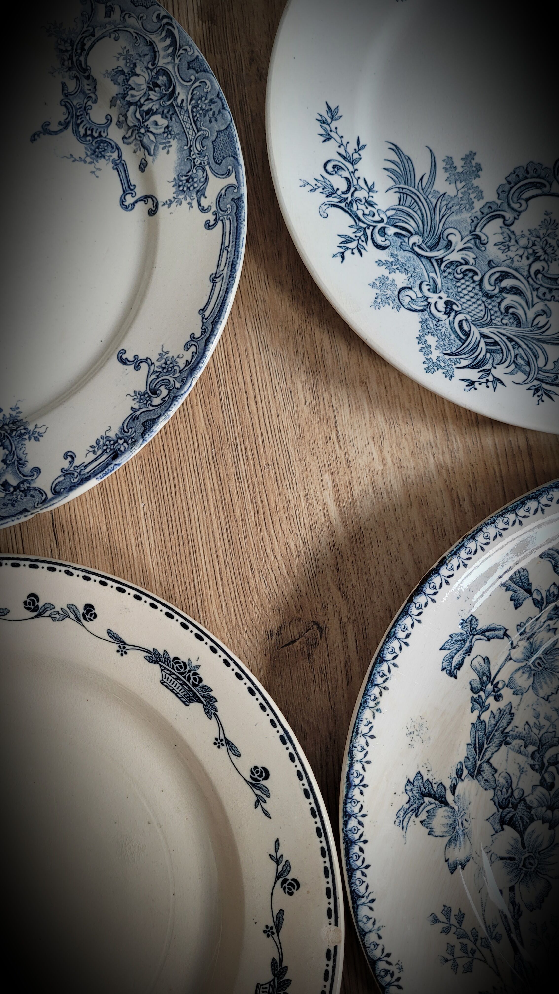 Set 4 blue mismatched plates
