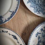 Set 4 blue mismatched plates