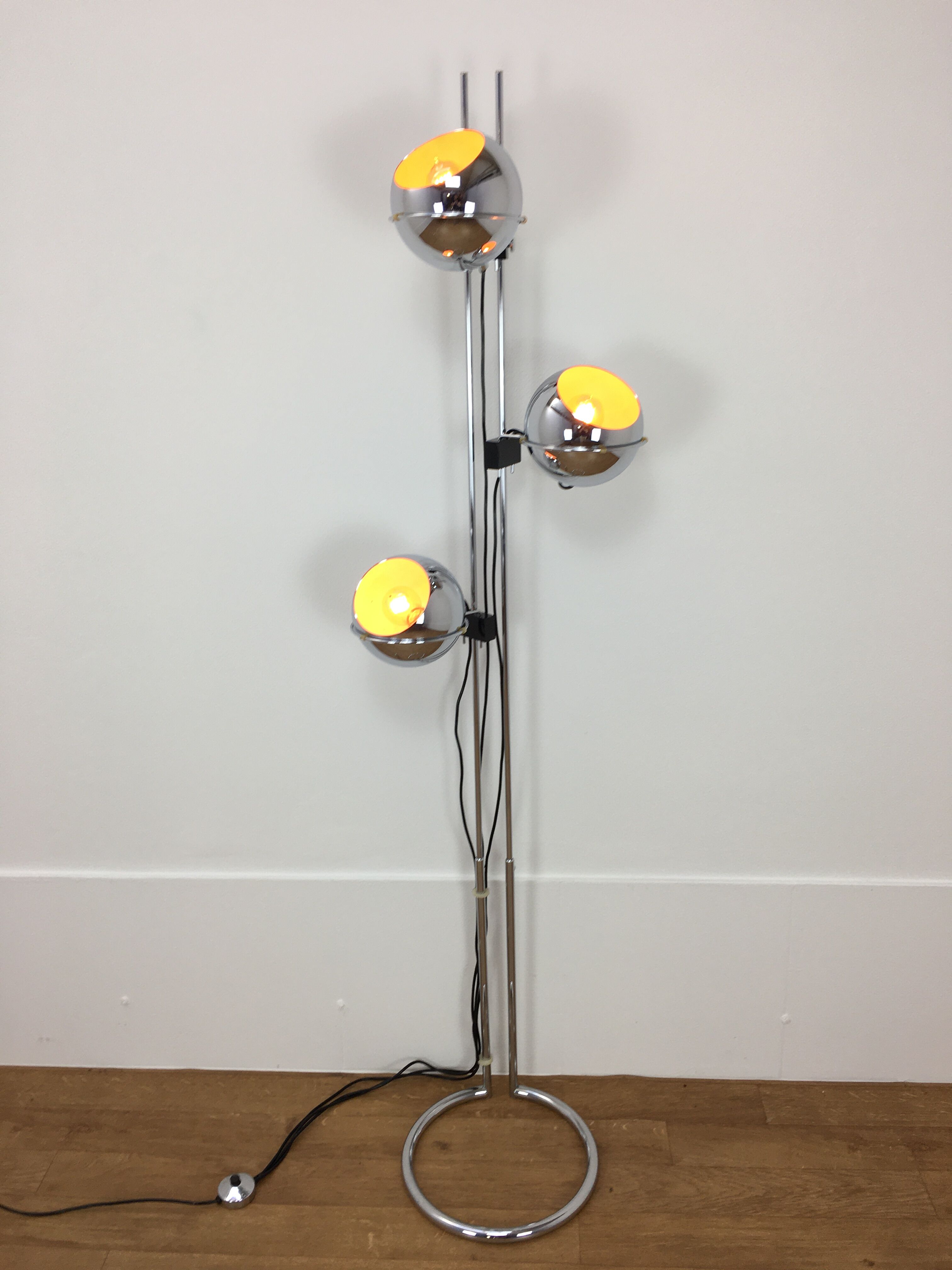 Floor lamp eyeball Gioffredo Reggiani 3 balls chrome 70's space age