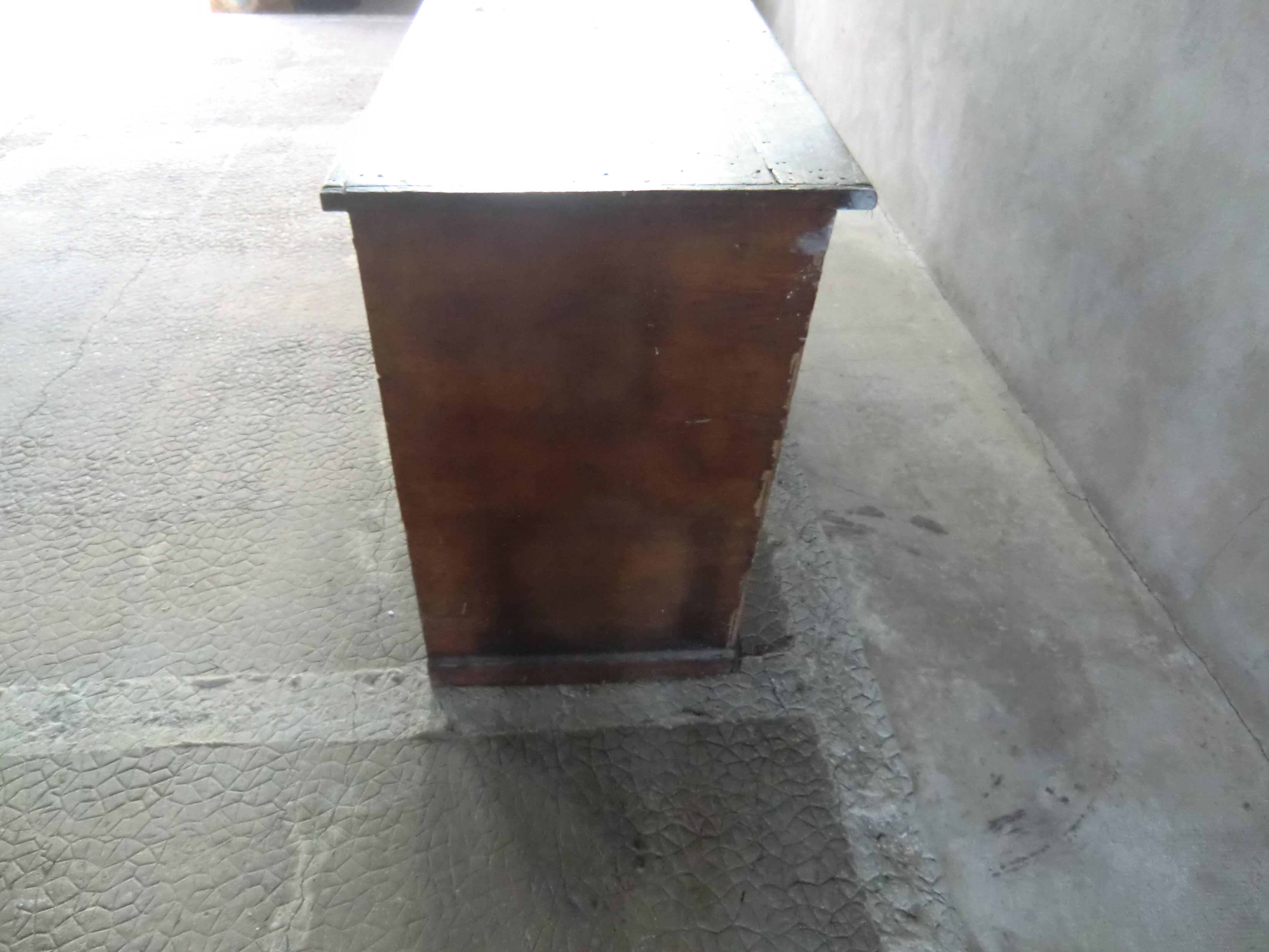 Meuble de quincaillerie