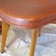 Paire de chaise skaï rouge années 50