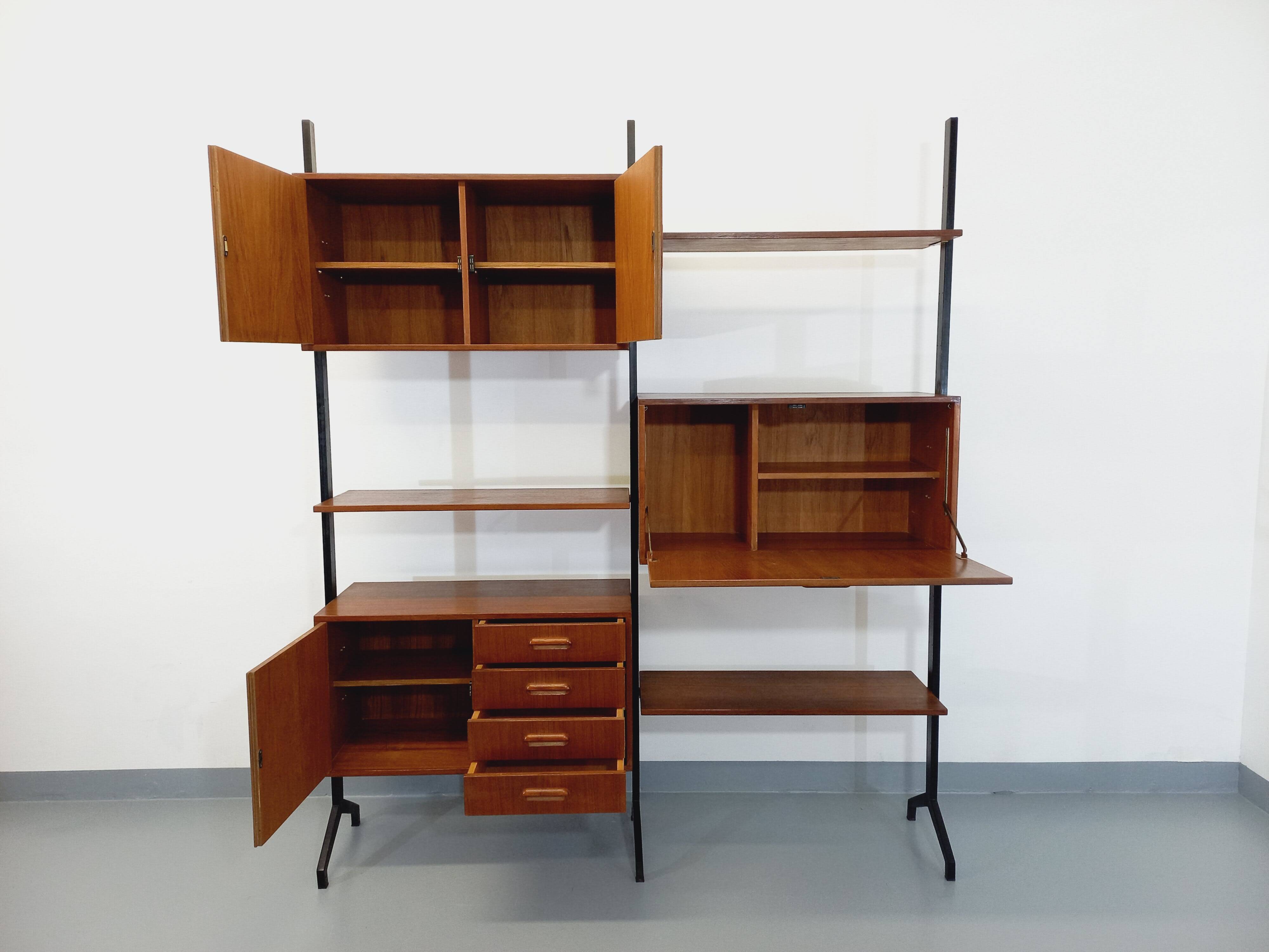 Italian bookcase vintage modular double shelf in teak and metal from the 60s
