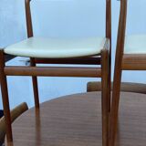 Table ronde scandinave en teck avec 4 chaises