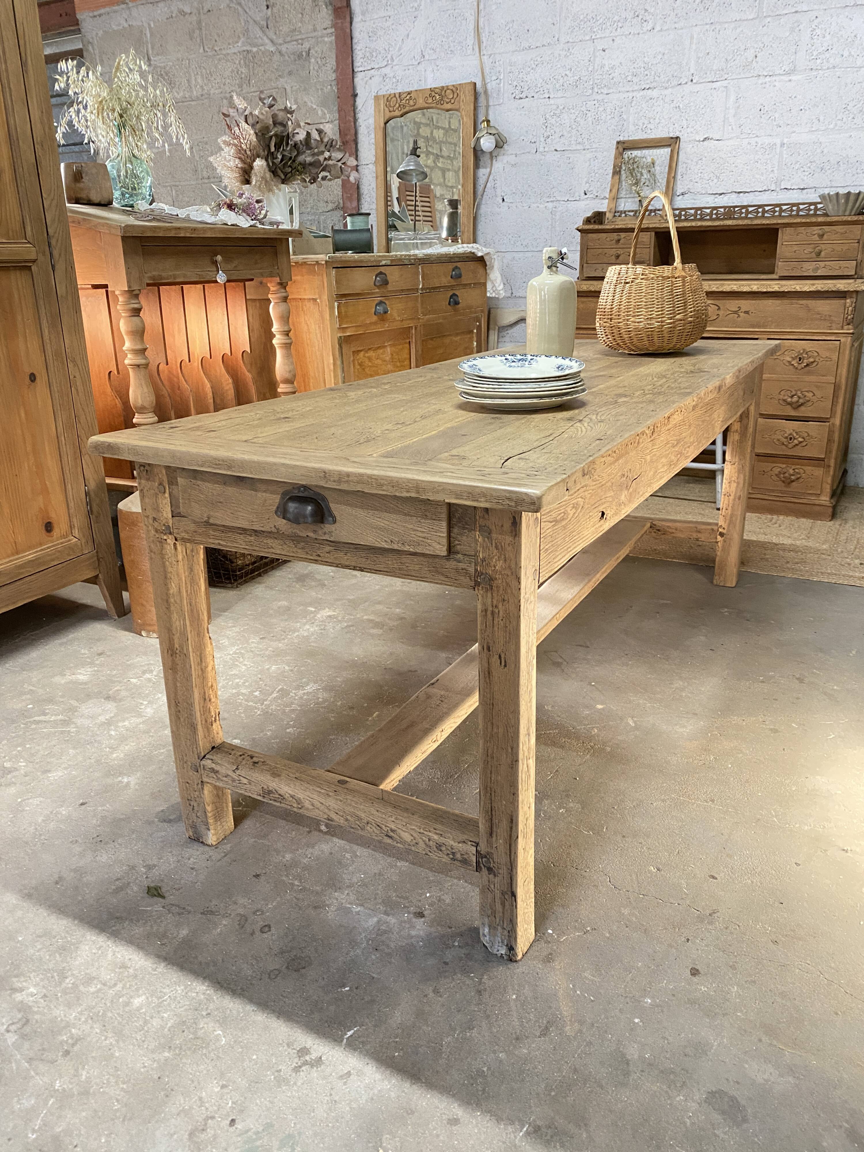 oak farmhouse table - 2 drawers
