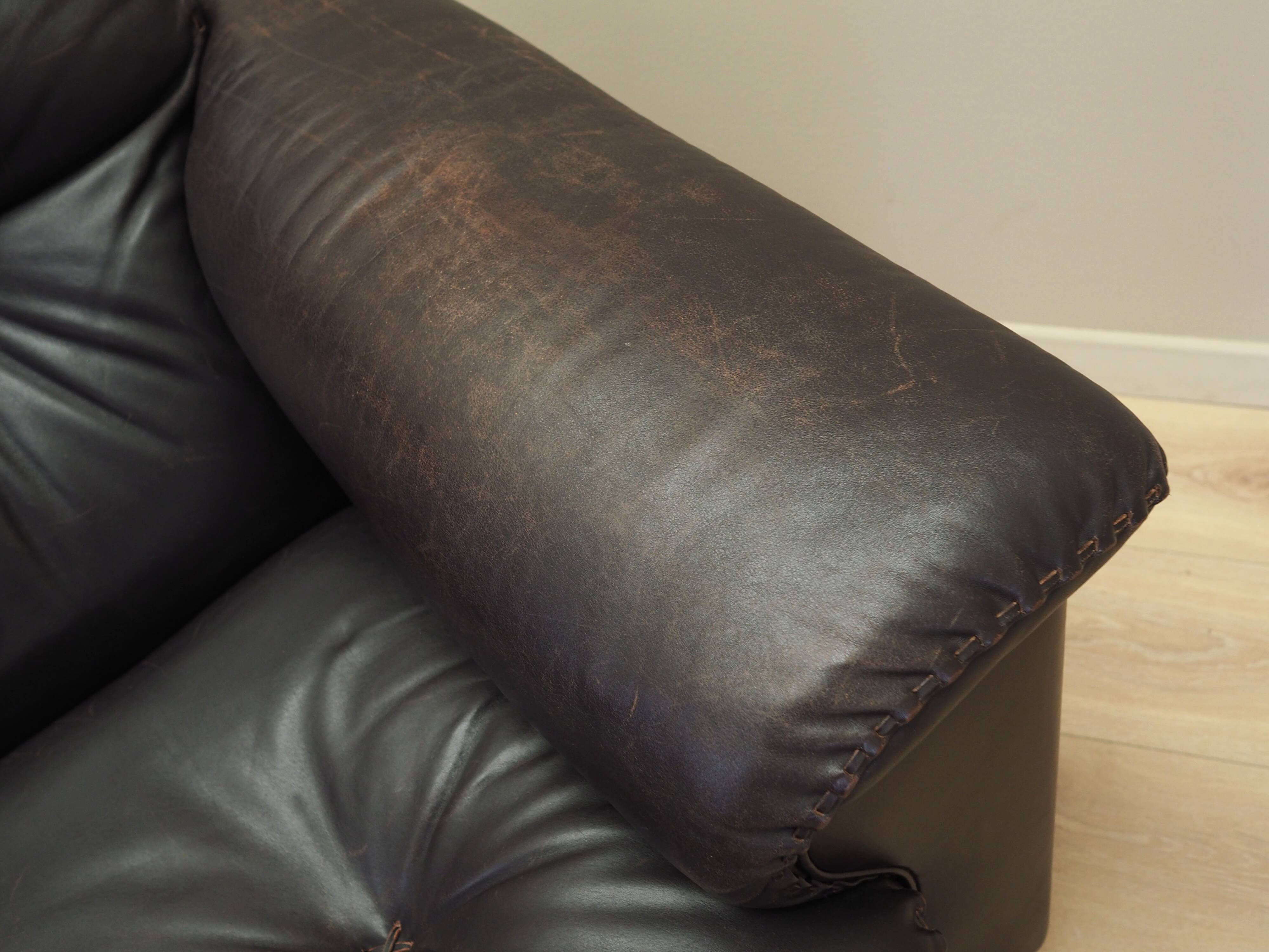 Brown leather sofa, Swiss design, 1970s