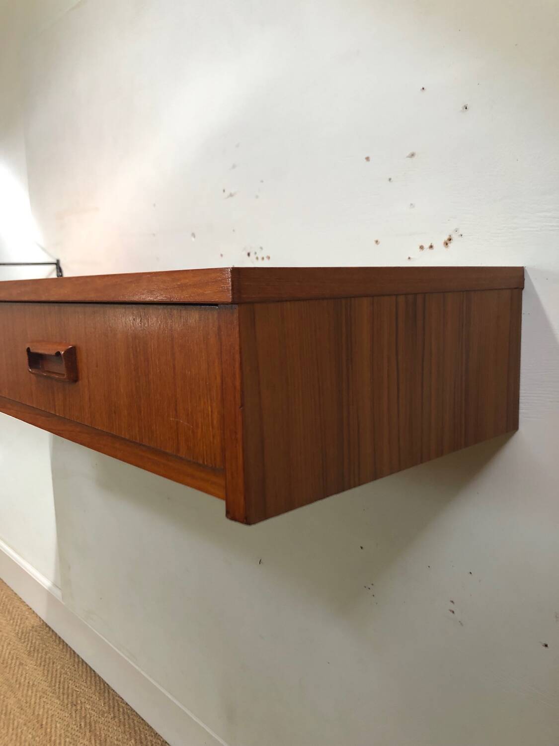 Wall console