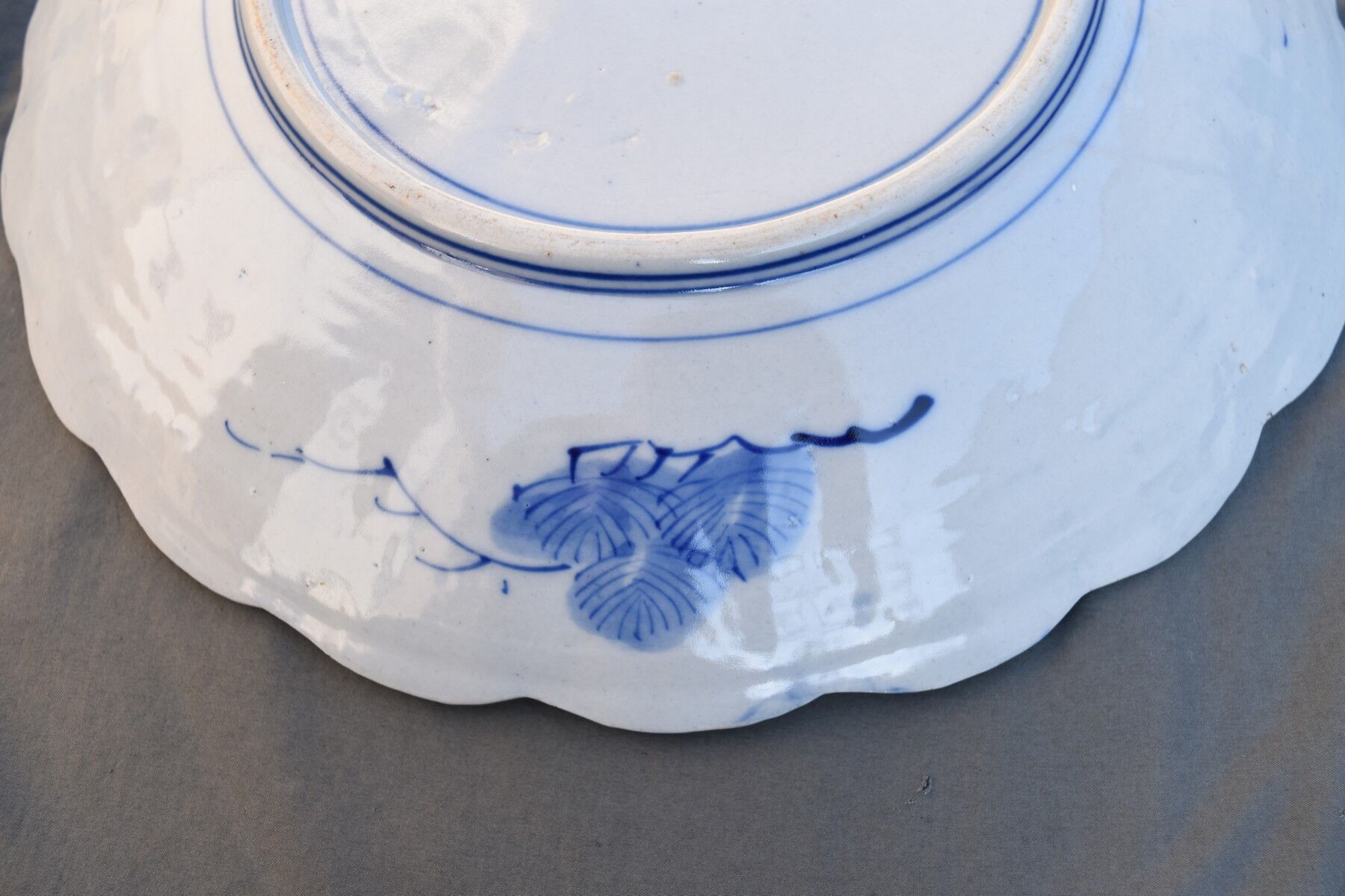 Porcelain dish of Japan Imari diameter 36 cm