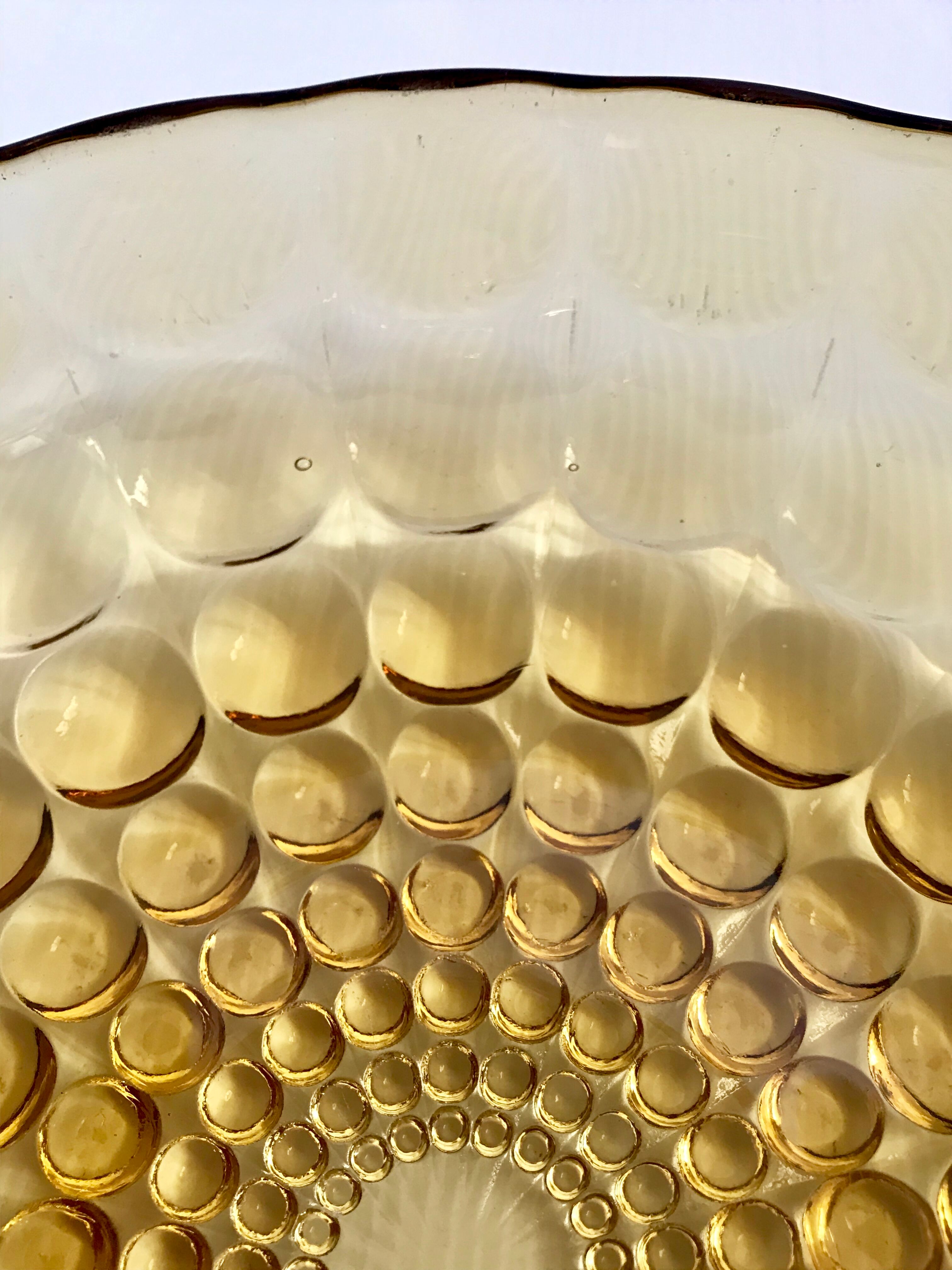 Plat en cristal ambré circa 1960