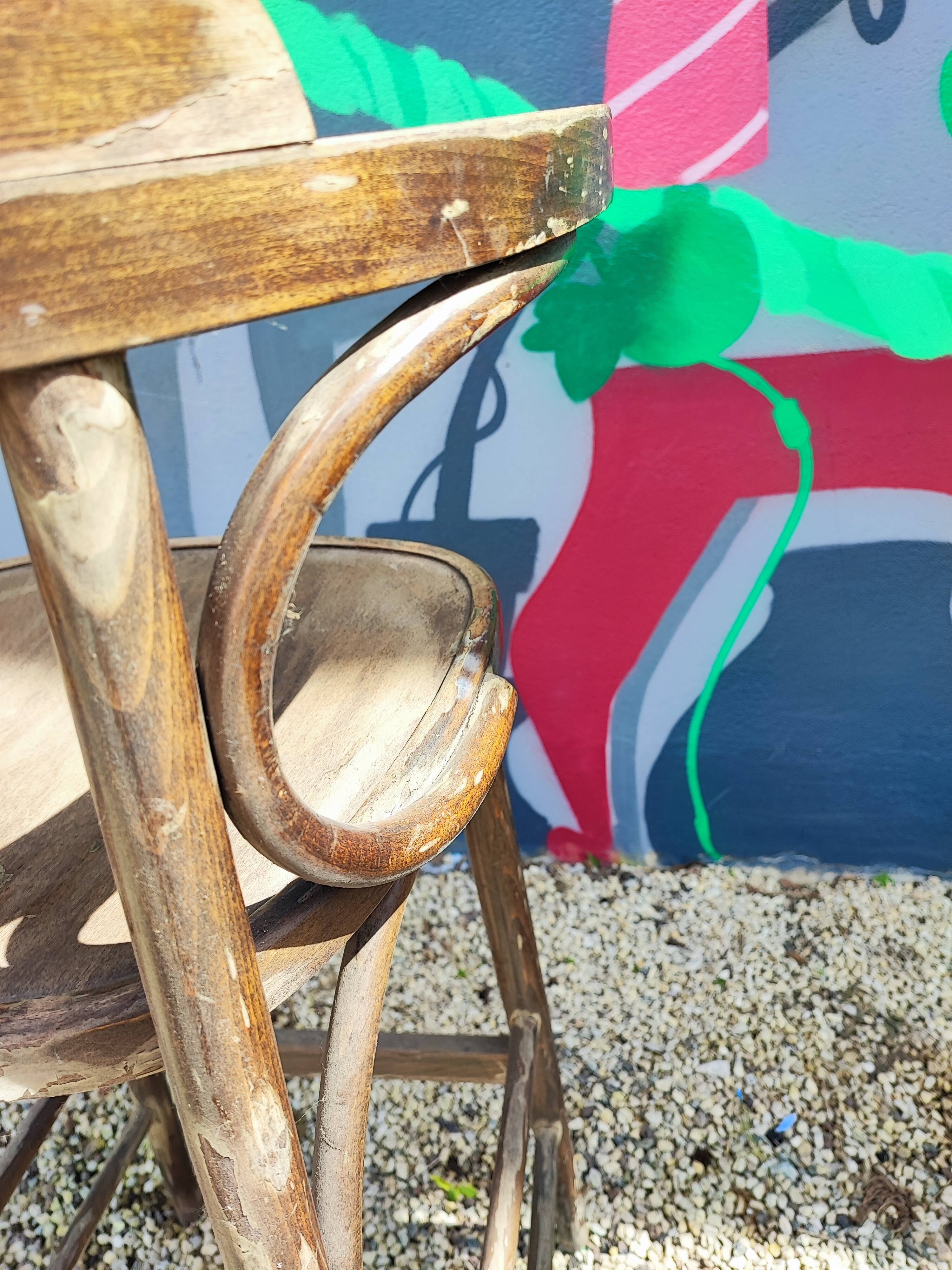 Tabouret de bar en bois courbé