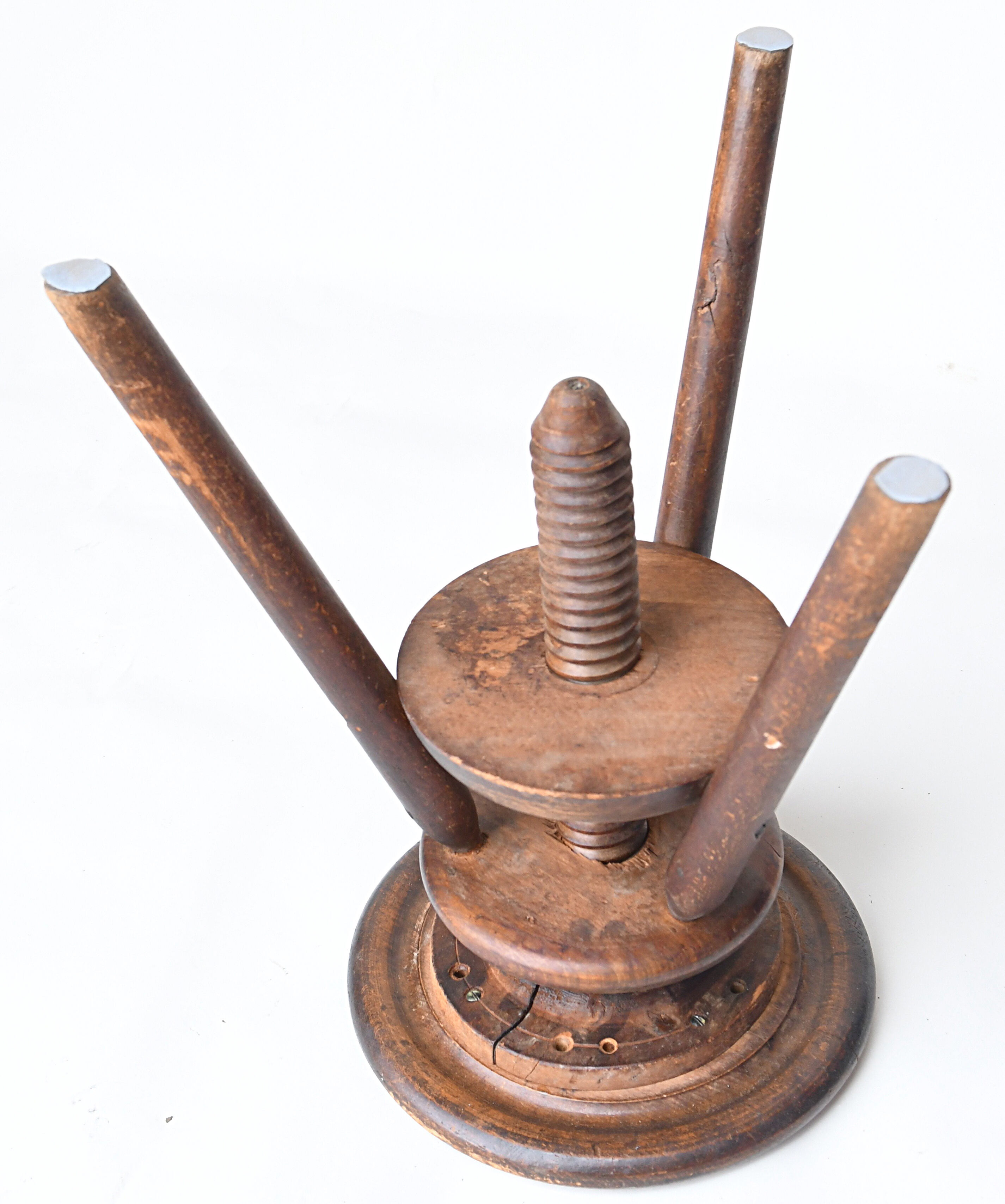 Screw architect's stool