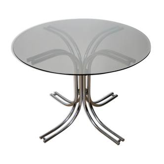 Round table, 1970s