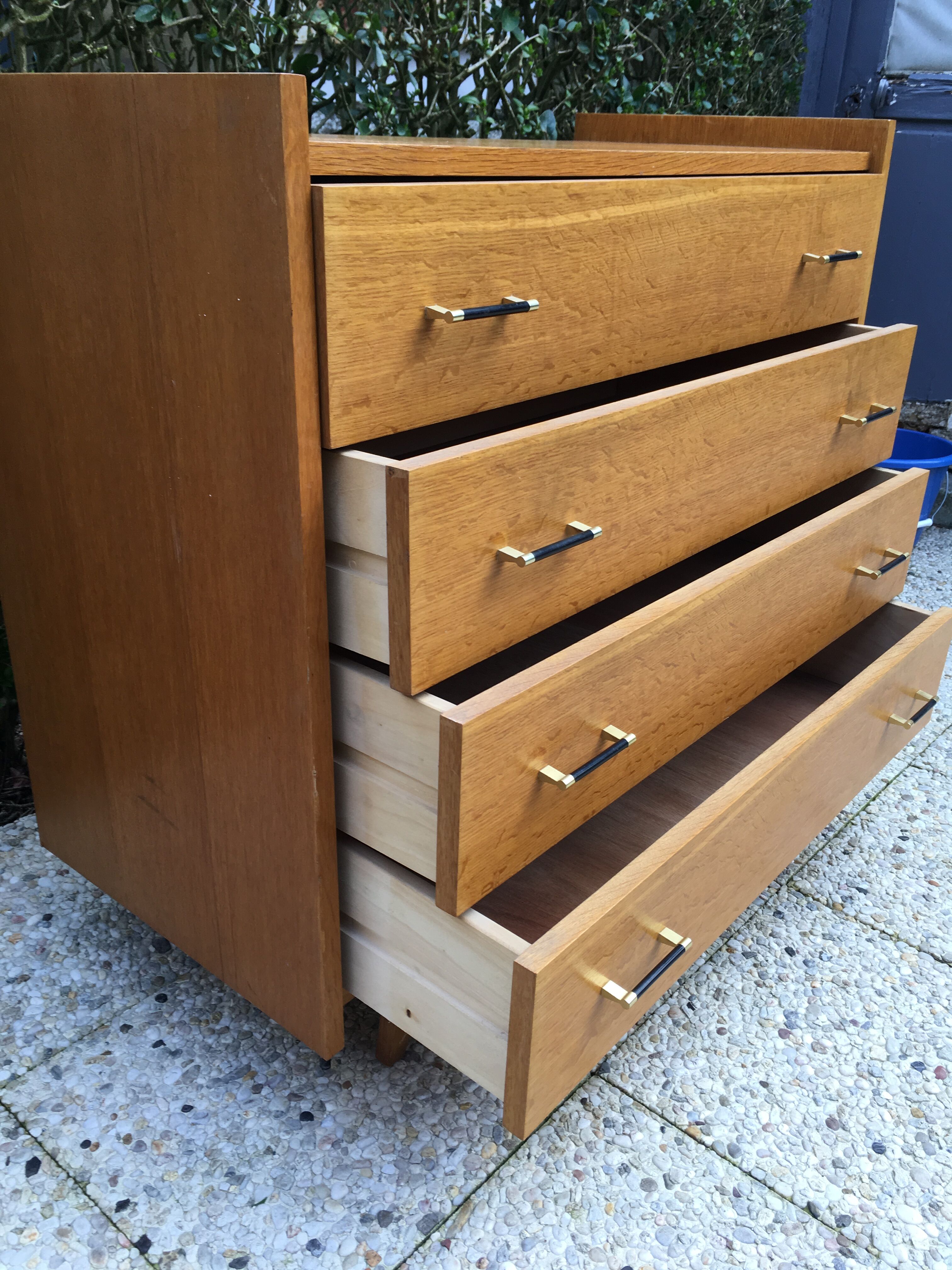 Commode vintage pieds compas