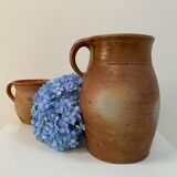 Old sandstone pitcher pot