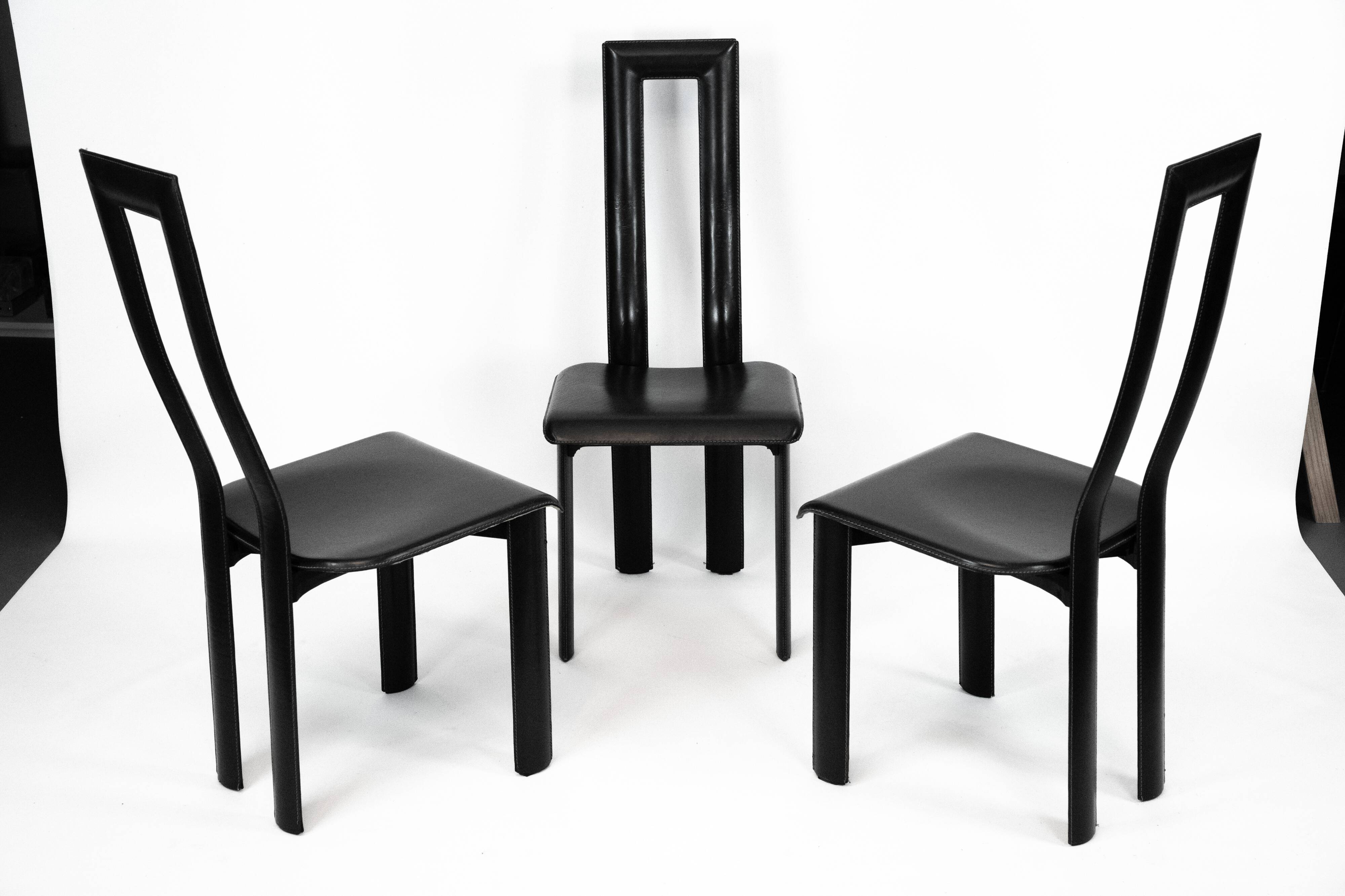 Postmodern Set of ten leather dining chairs by Antonello Mosca for Ycami. I