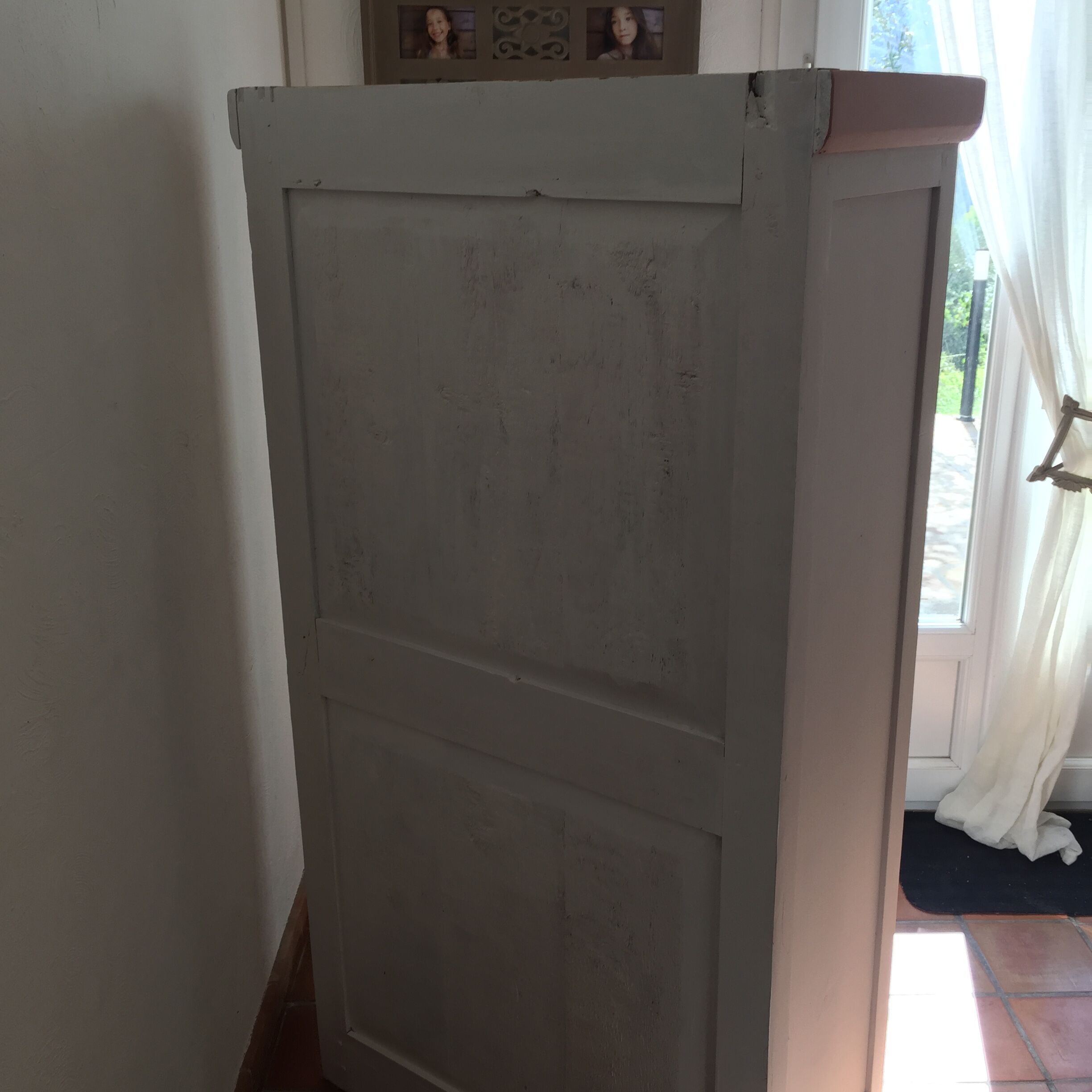 Wardrobe children's room