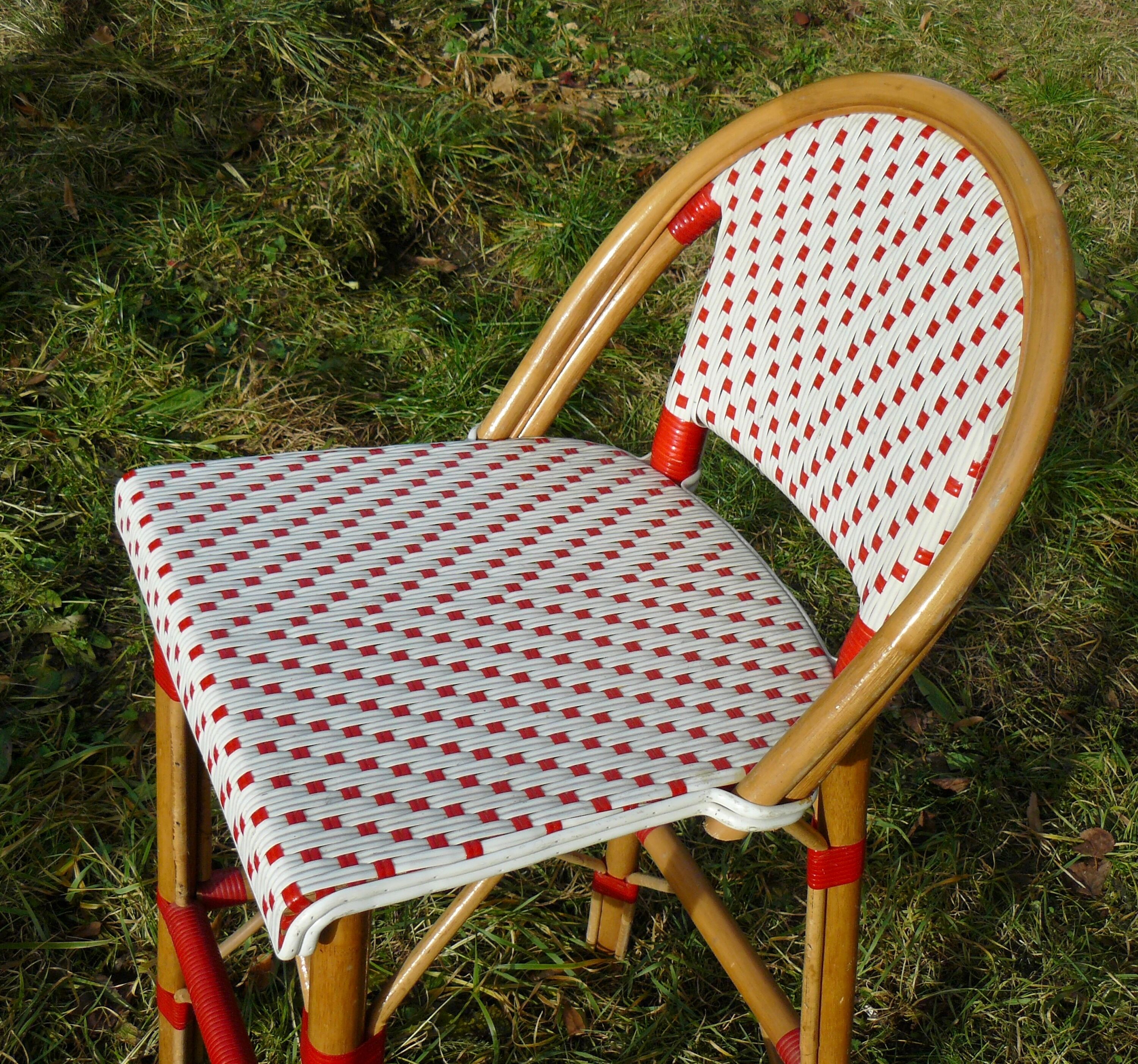 Vintage red and white rattan back bar stool 1970-80