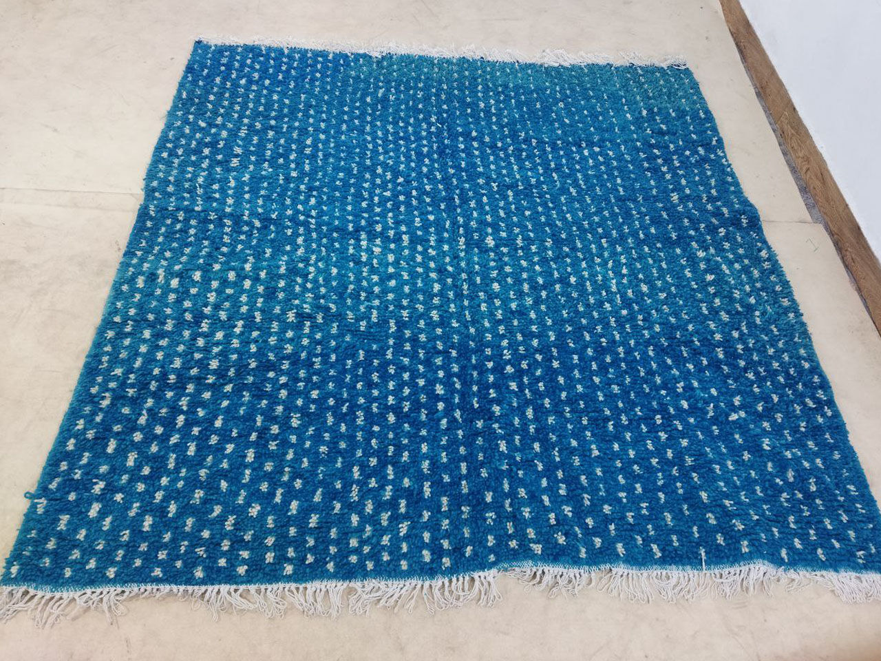 Handmade moroccan berber carpet 200 x 191 cm
