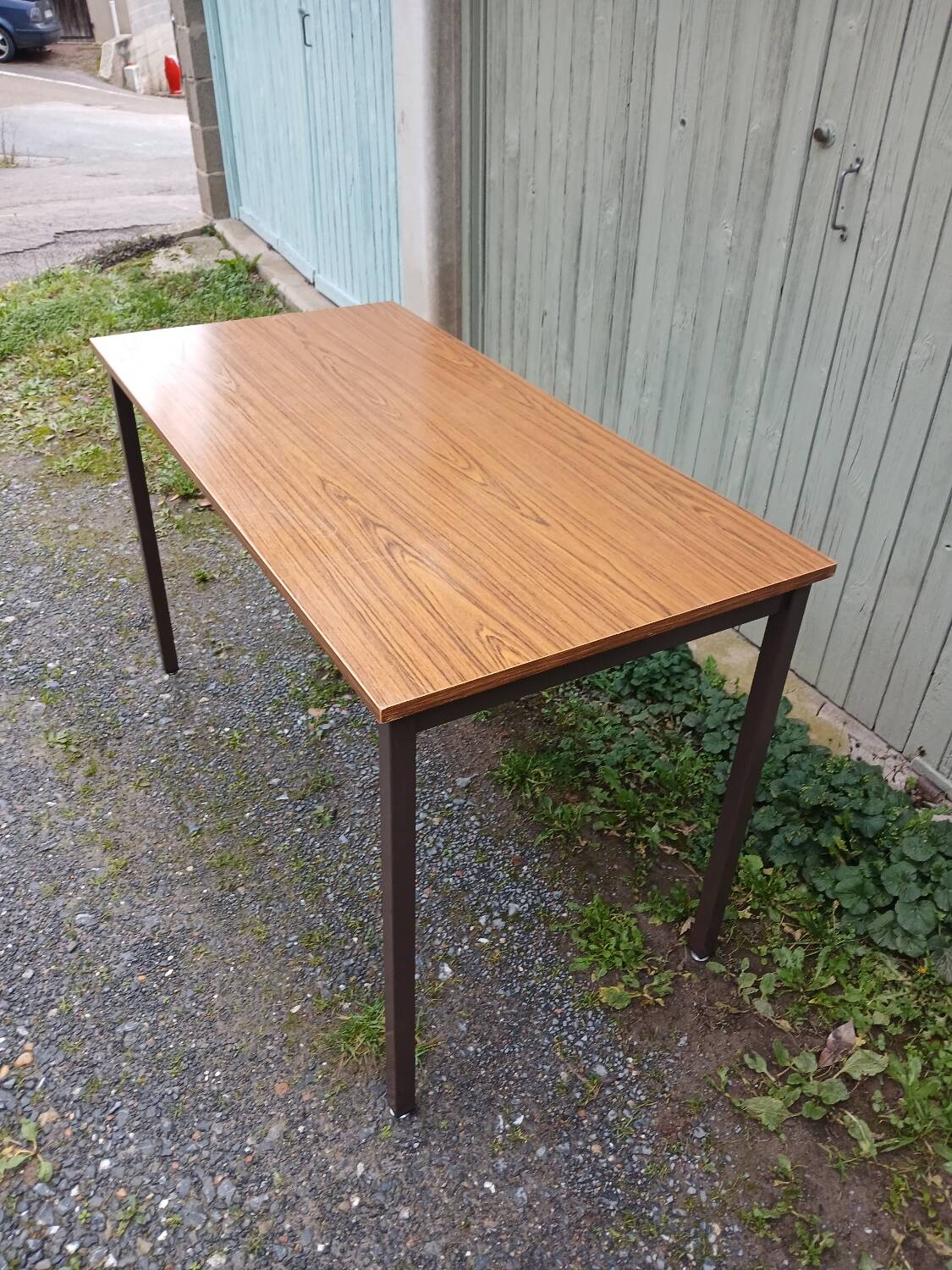 Table ancienne en formica et métal