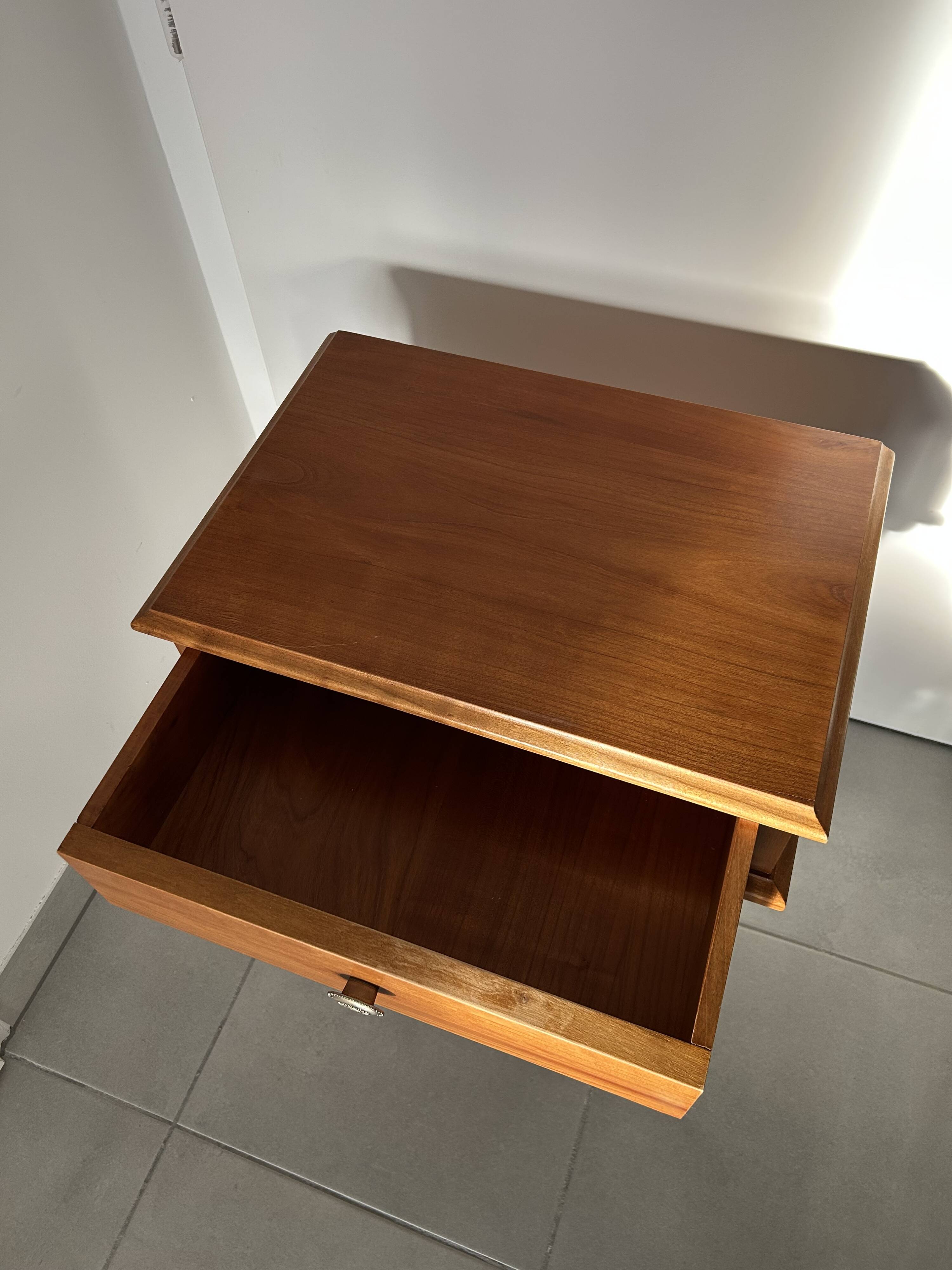 Vintage Scandinavian style bedside table – wood – 1950s/60s