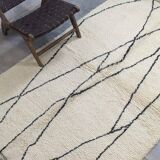 Moroccan berber wool rug 251 x 154 cm