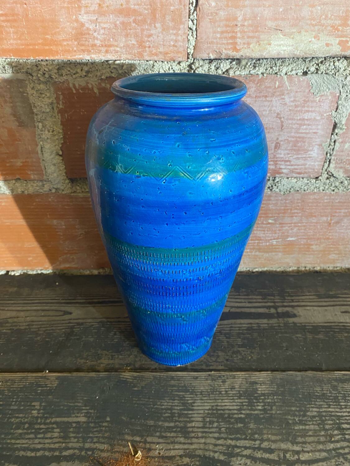 Antique ALDO LONDI vase for Bitossi, Chiseled Ceramic, Blue, Rimini Series