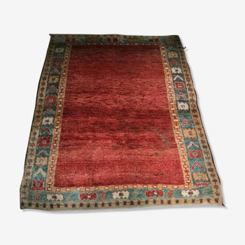 Tapis en laine a motif xx siècle