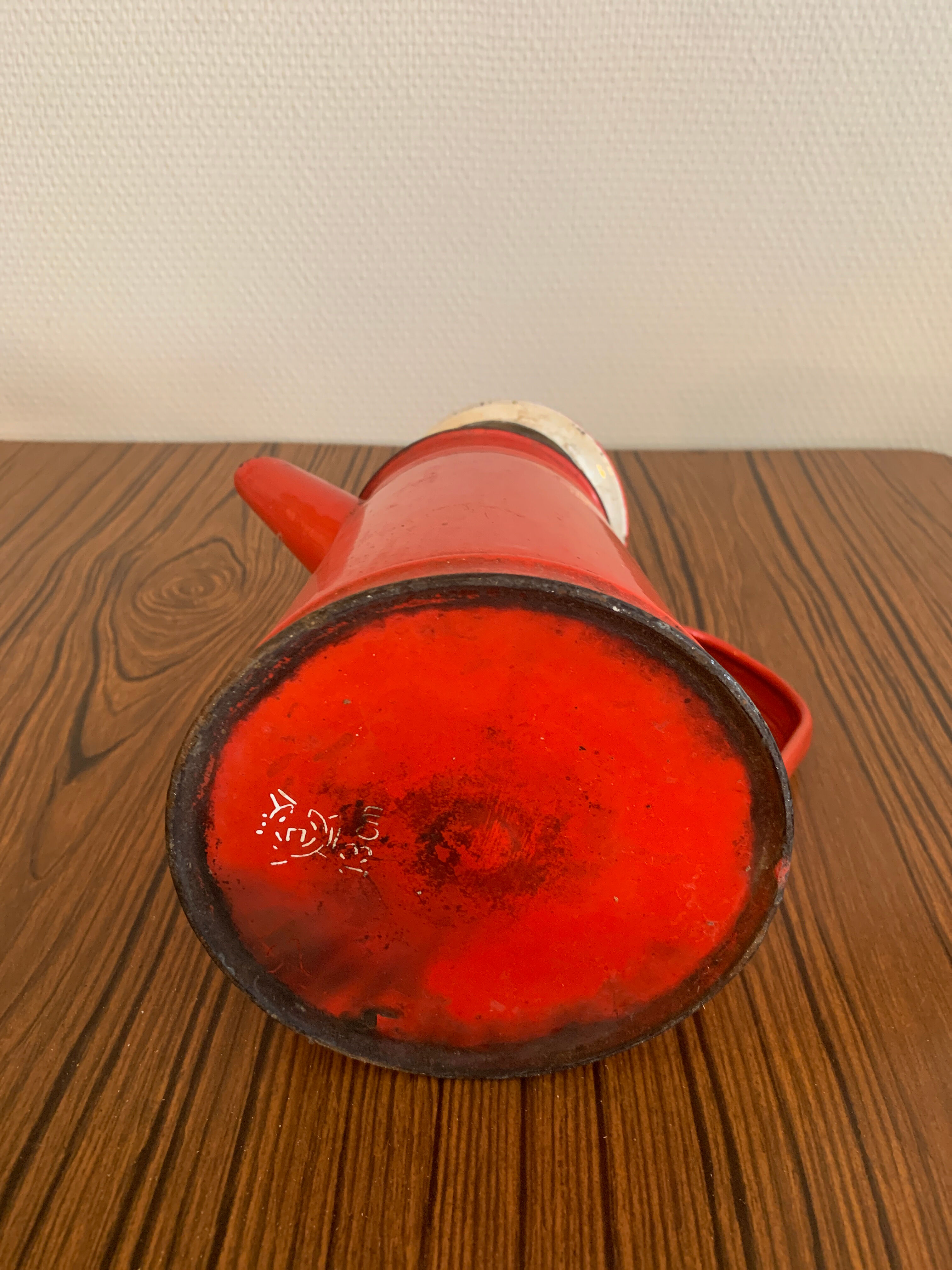 Enamelled coffee maker