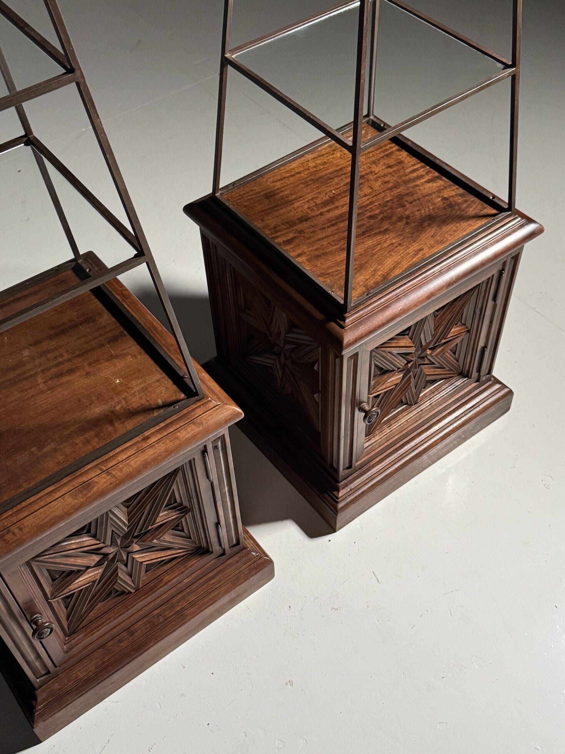 Set of 2 obelisk étagères