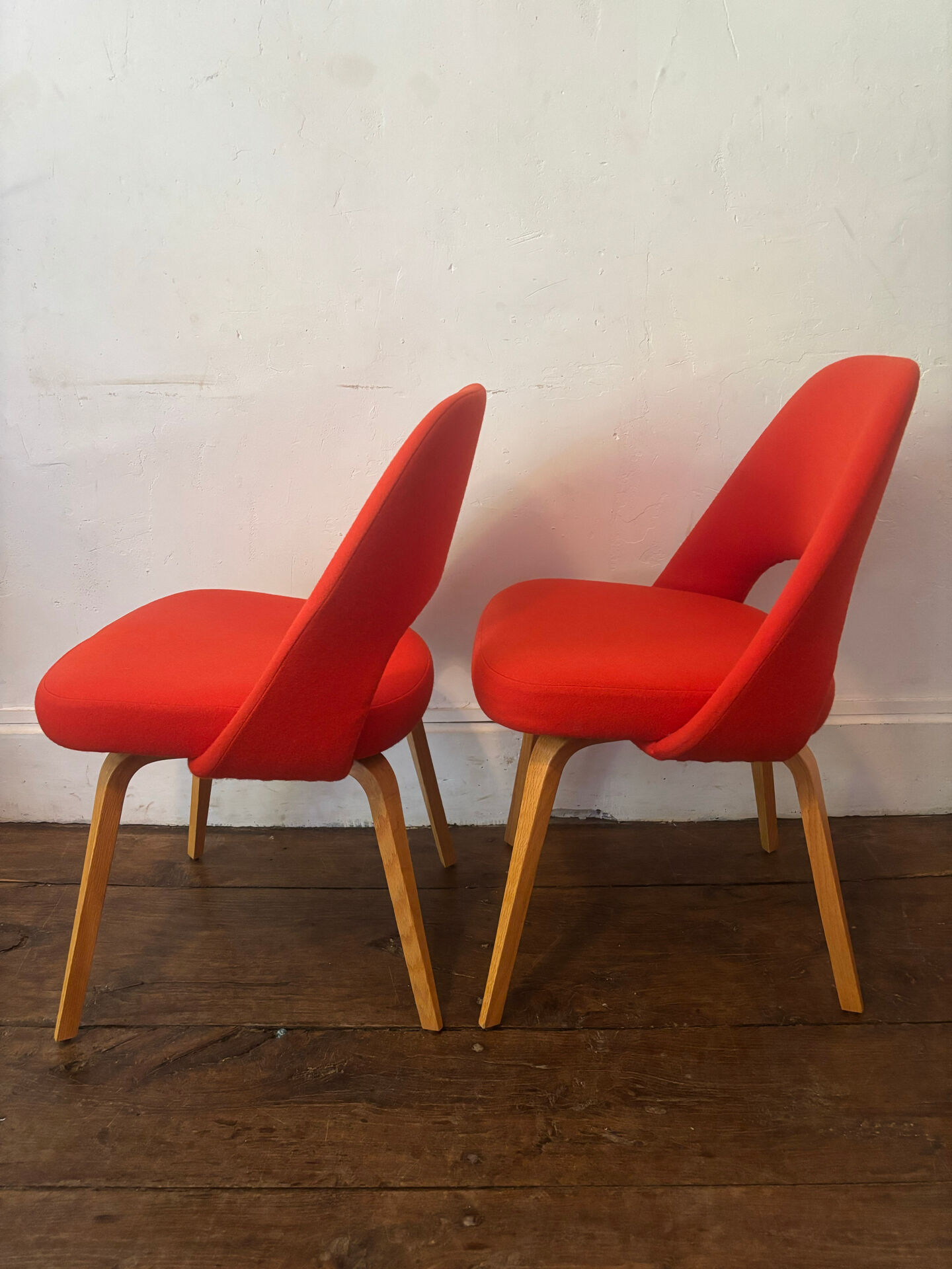 2 chaises Conférence par Eero Saarinen