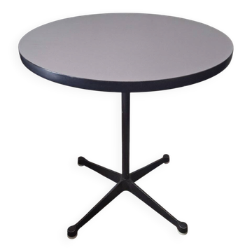 Table bistro / table d'appoint circulaire Eames Vitra Miller avec base contract, années 1960