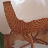 Bed for babies in rattan and wicker