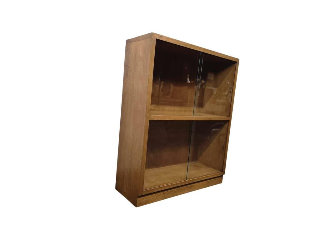 Vintage wooden mini shelf/display case/bookcase
