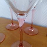8 Luminarc pink cocktail glasses