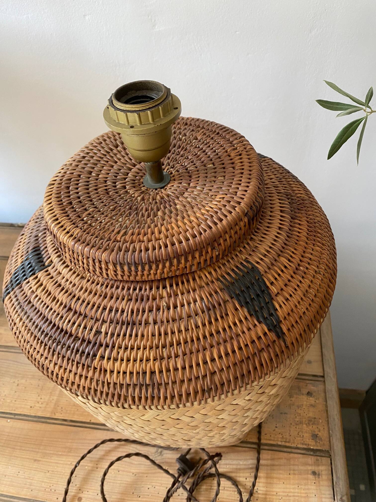 Vintage balinese basket lamp