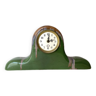 Pendule de cheminée art déco Cazalas Bannière de Bigorre 1930, horloge en céramique basque