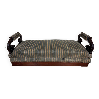 Banquette coffre / lit de repos époque Napoléon III en acajou