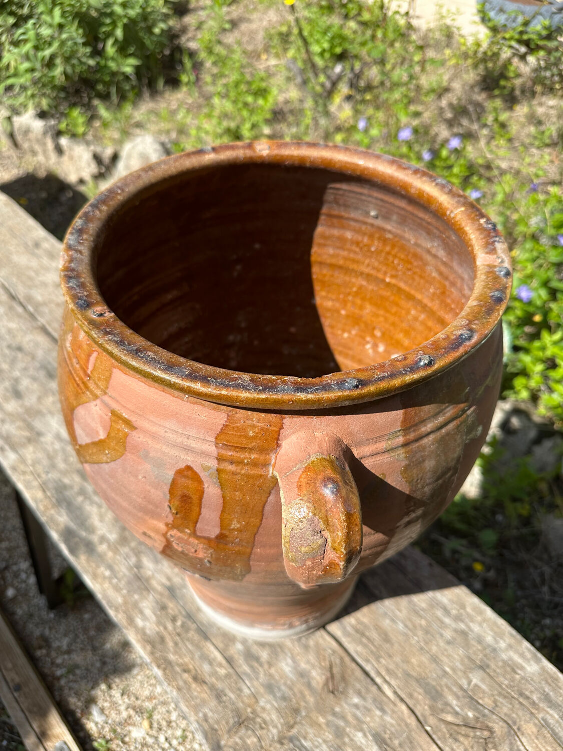 Ancient terracotta pottery jar