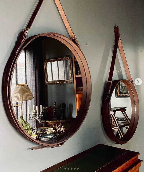 Handmade J. Adnet style mirror in brown vegetable-tanned leather, ø 70 cm