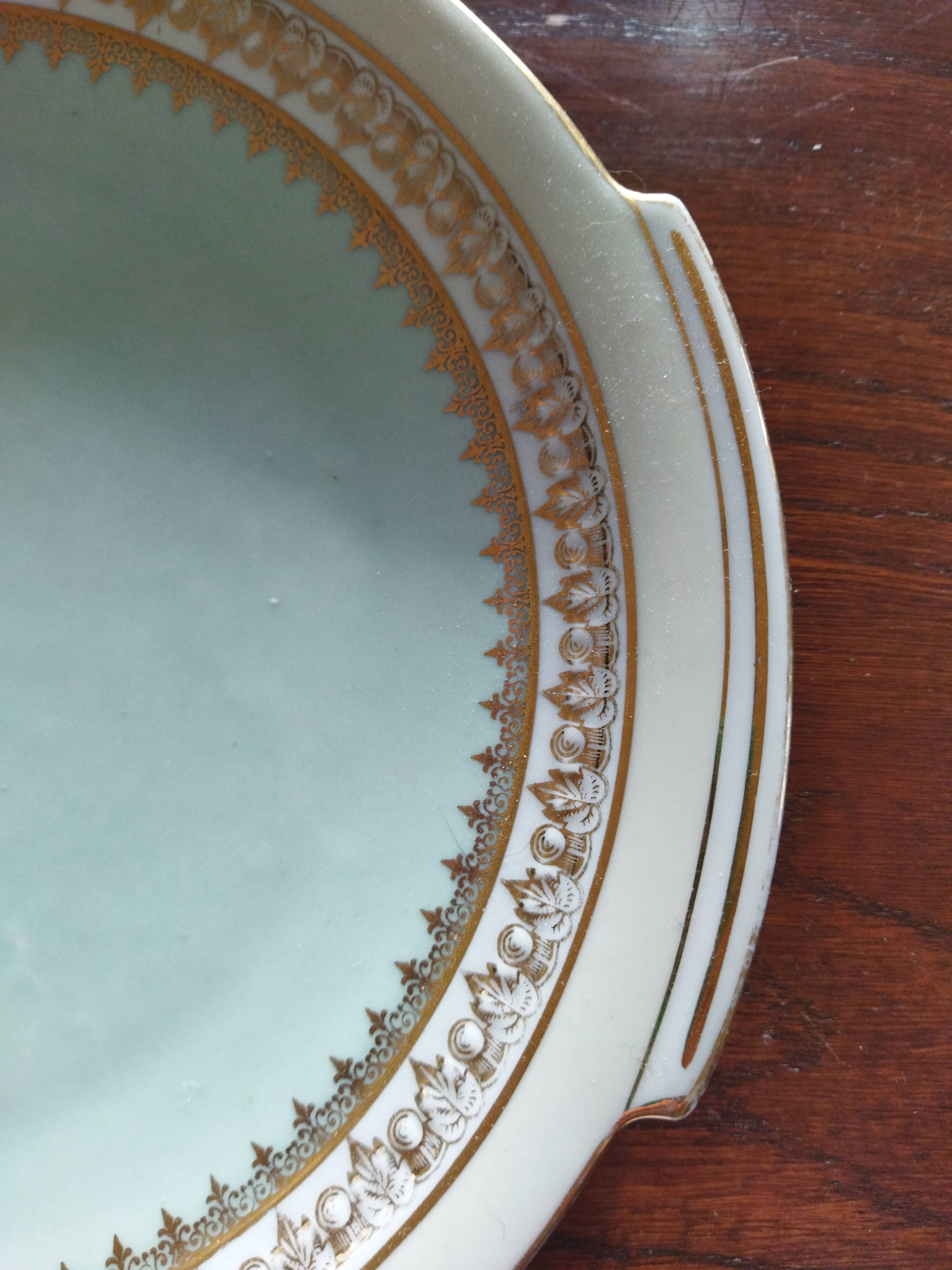 Platter and 11 dessert plates in Chapus Frères Limoges porcelain