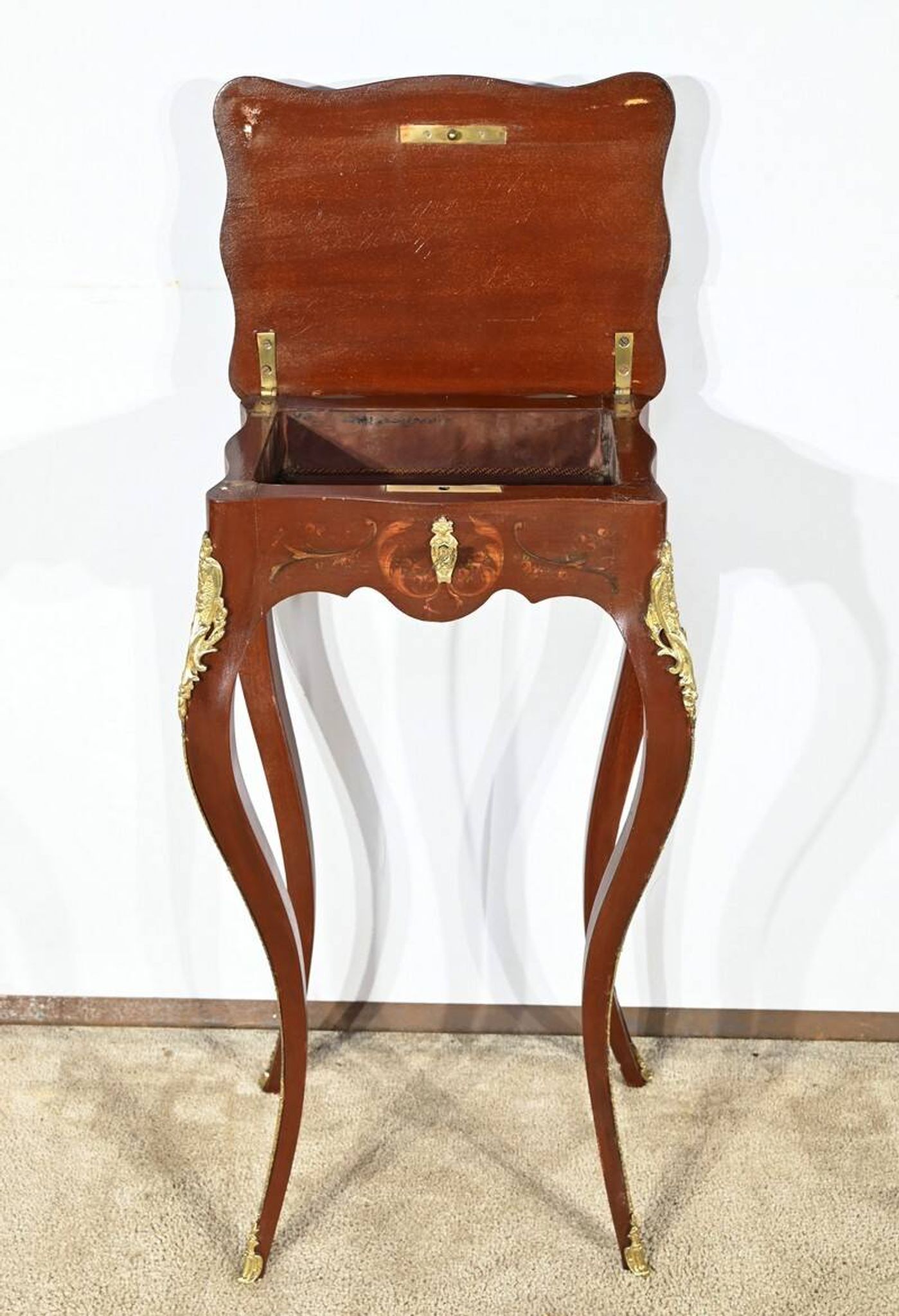 Small Table in Lacquered Wood, Louis XV Style – Late 19th Century