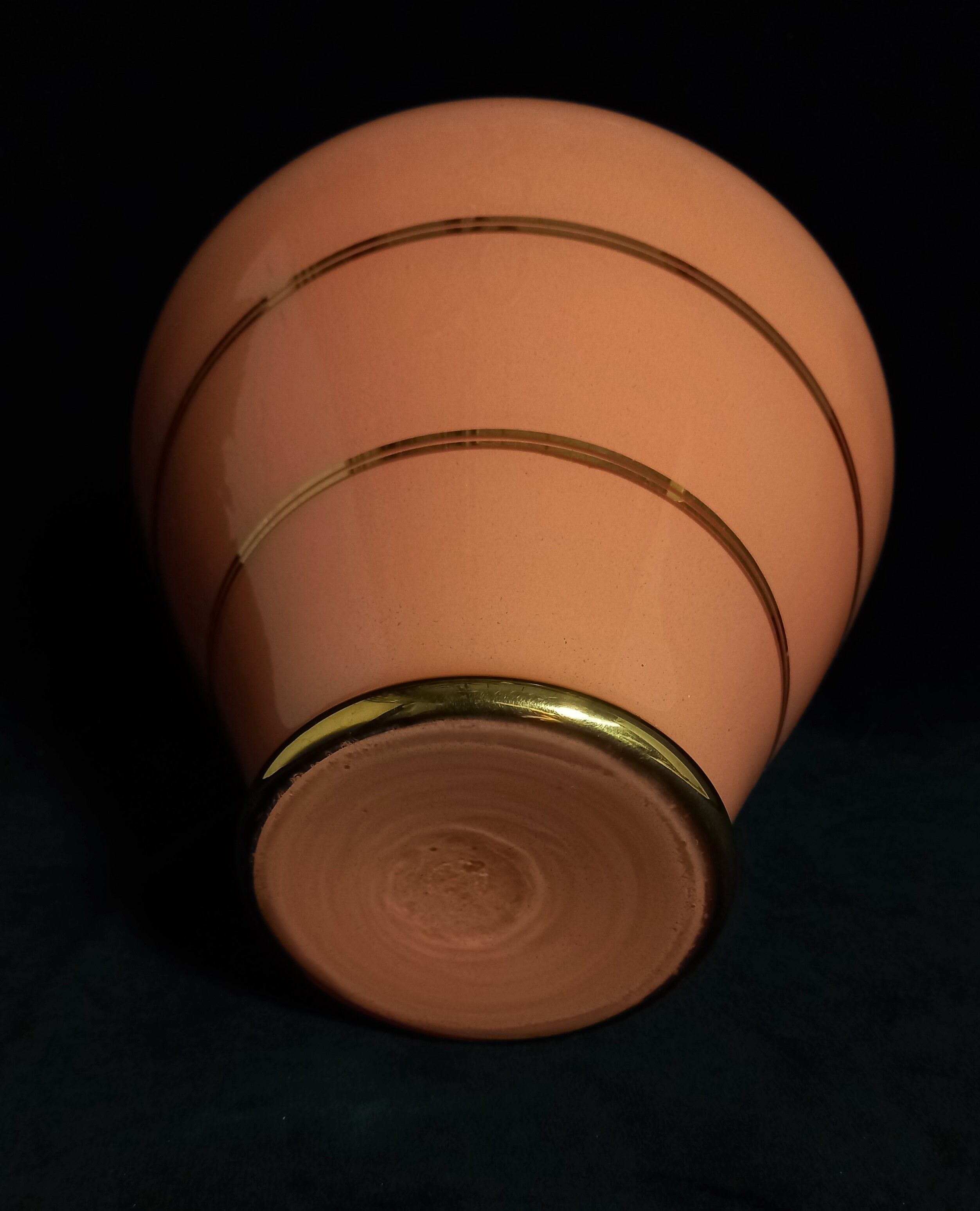 Art deco vase in opaque pink glass - model 'ady' de de rupel (boom glass)