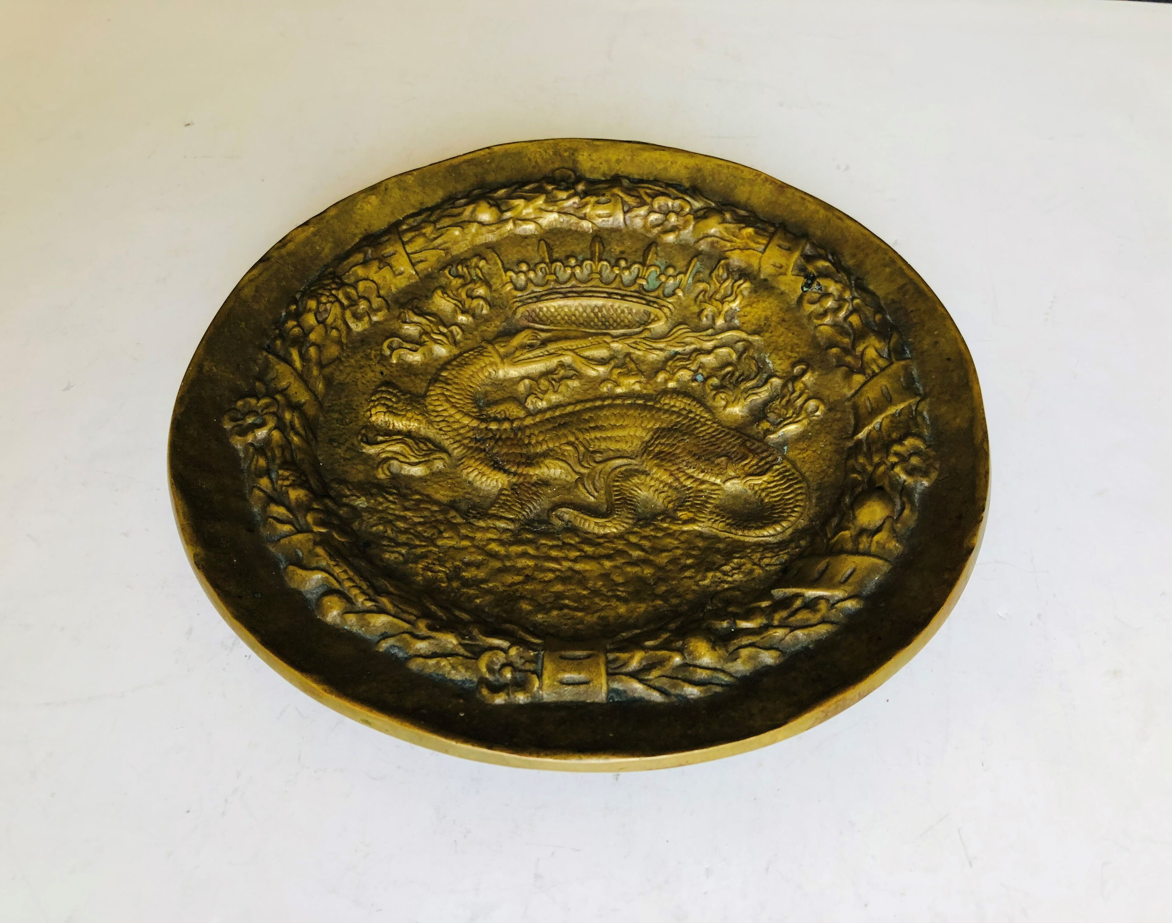 Vide poches en bronze signé Max Le Verrier