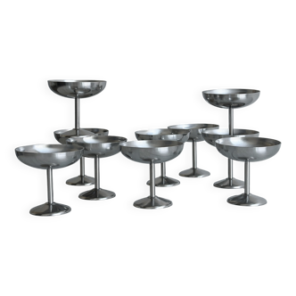 10 coupelles sur pied en inox