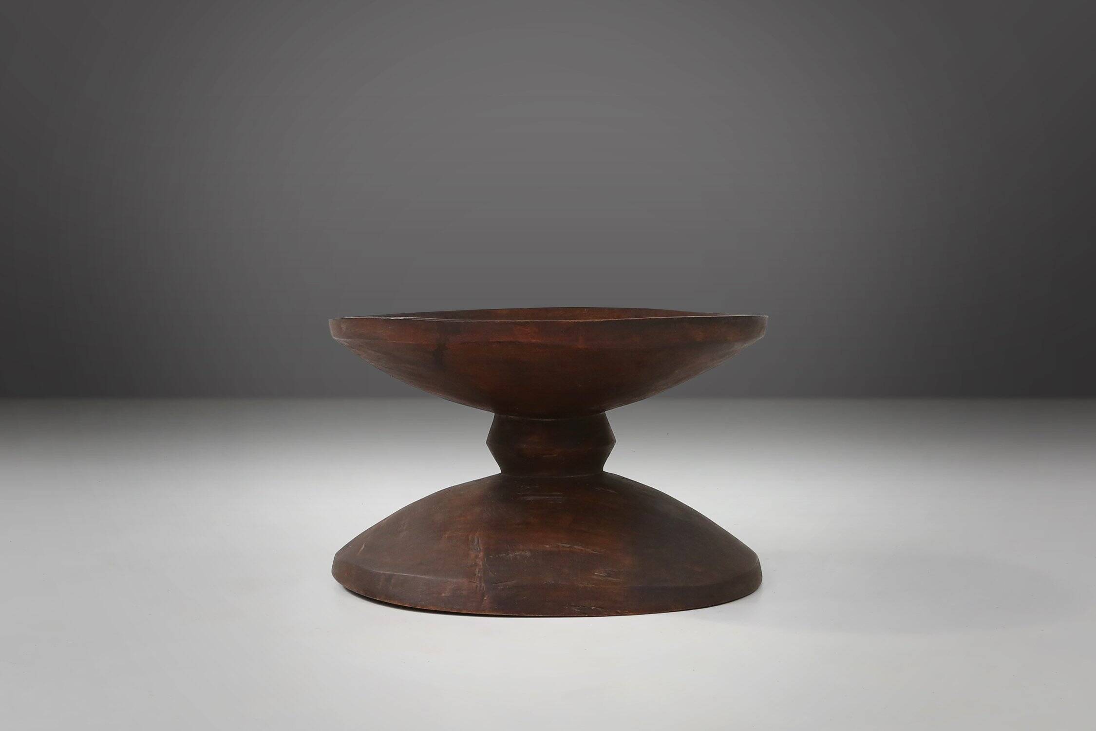 Large African Tree Trunk Bowl in Oak, 1950s